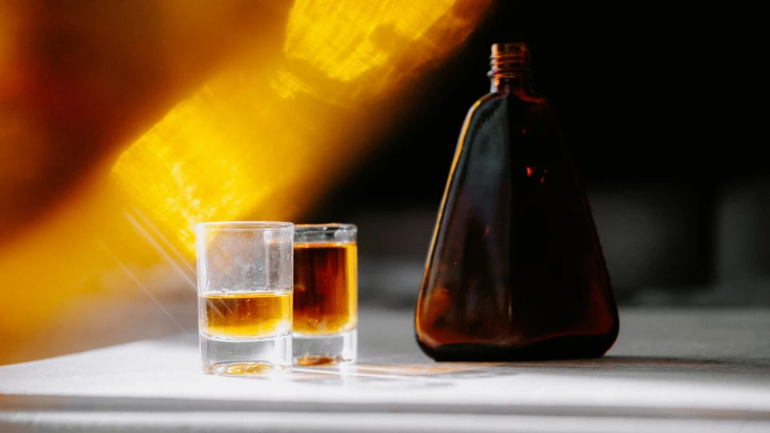 L’era dell’alcol rallenta: i motivi dietro la nuova tendenza mondiale